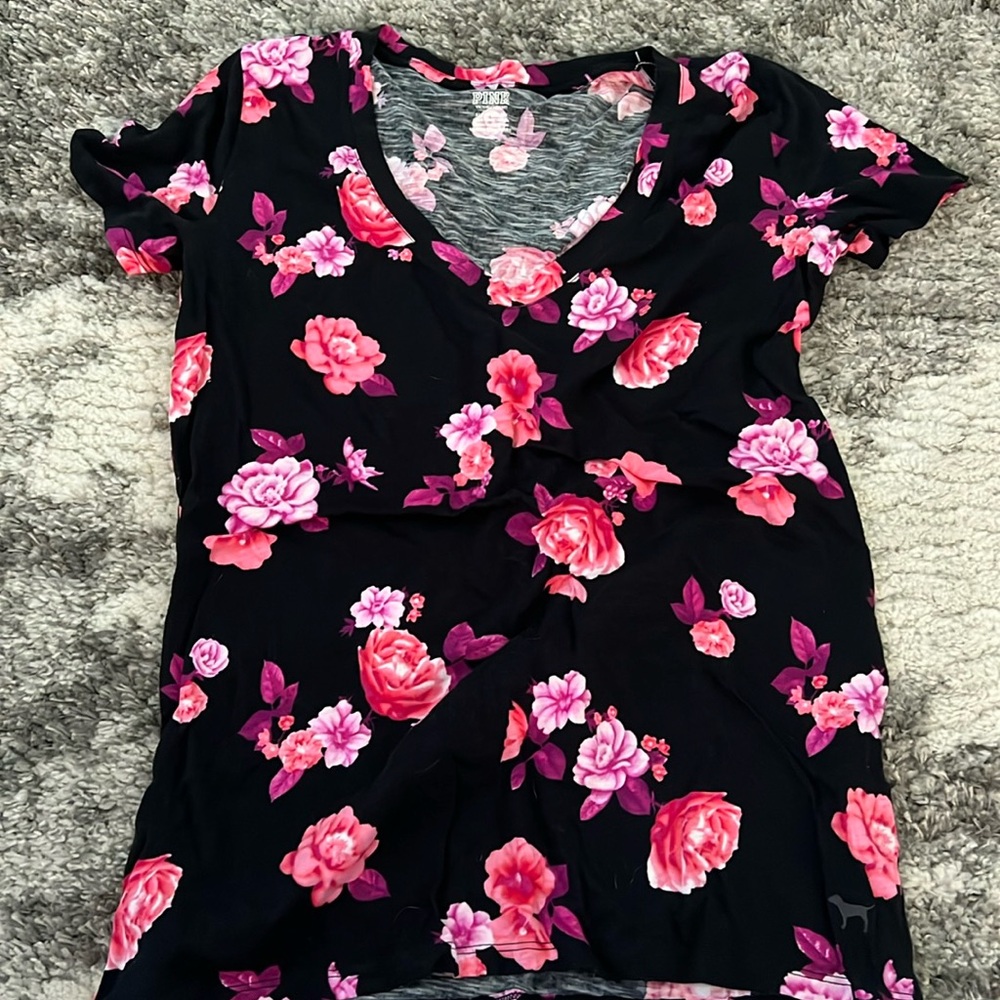 PINK V-Neck